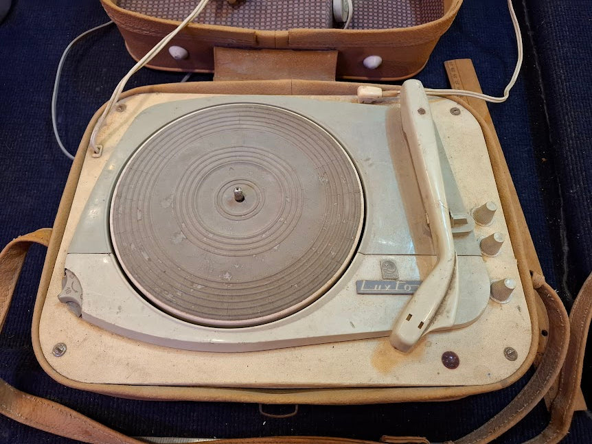 Old Record player - Luxton [INS10761] *for Israel local market only