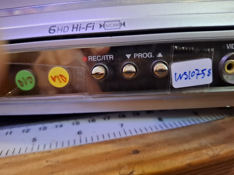Old combo DVD & VHS player  LG  [INS10758] *for Israel local market only*