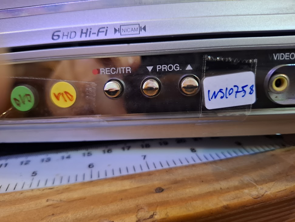 Old combo DVD & VHS player  LG  [INS10758] *for Israel local market only*