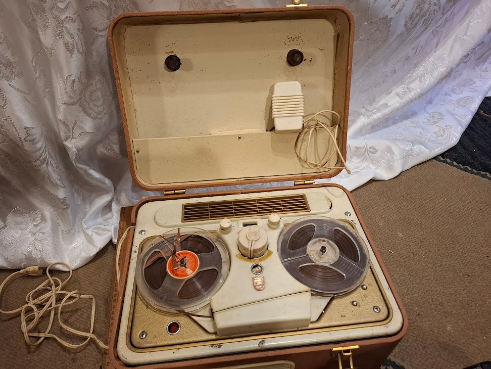 Old reels tape recorder - Philips [INS10764] *for Israel local market only