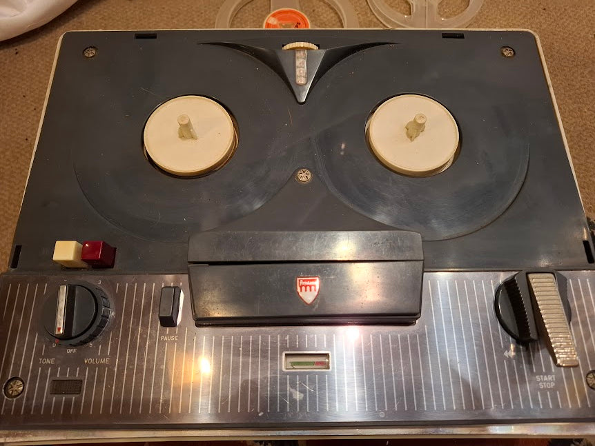 Old reels tape recorder -Aristona [INS10766] *for Israel local market only