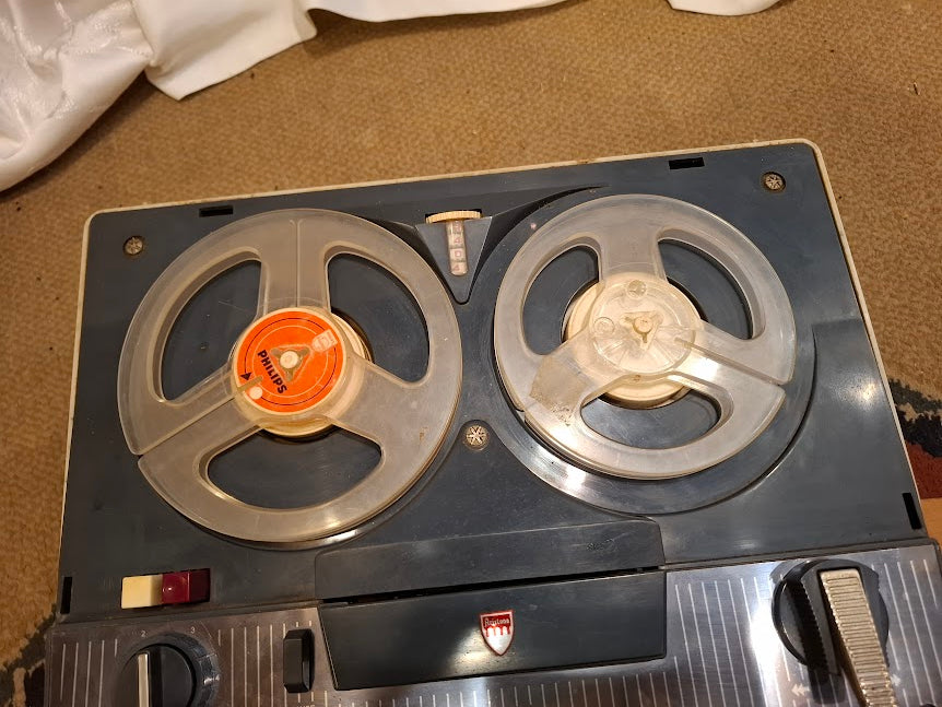 Old reels tape recorder -Aristona [INS10766] *for Israel local market only
