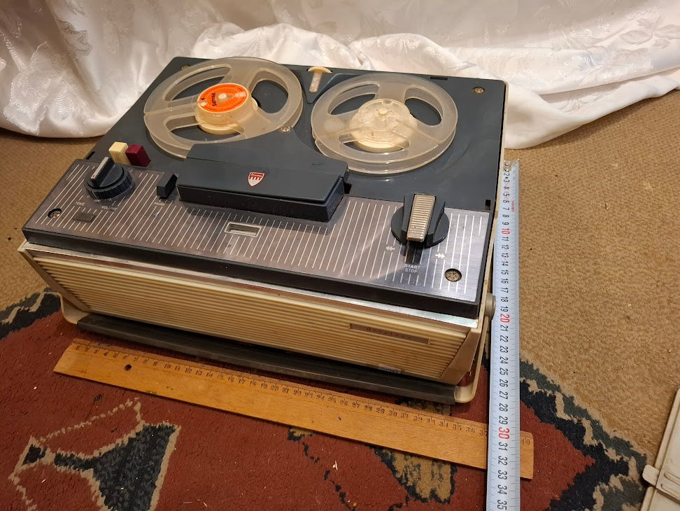 Old reels tape recorder -Aristona [INS10766] *for Israel local market only