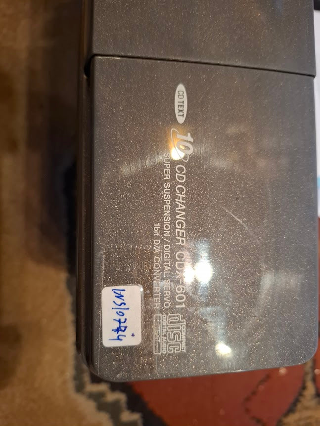 Old Sony CD changer [INS10774] *for Israel local market only
