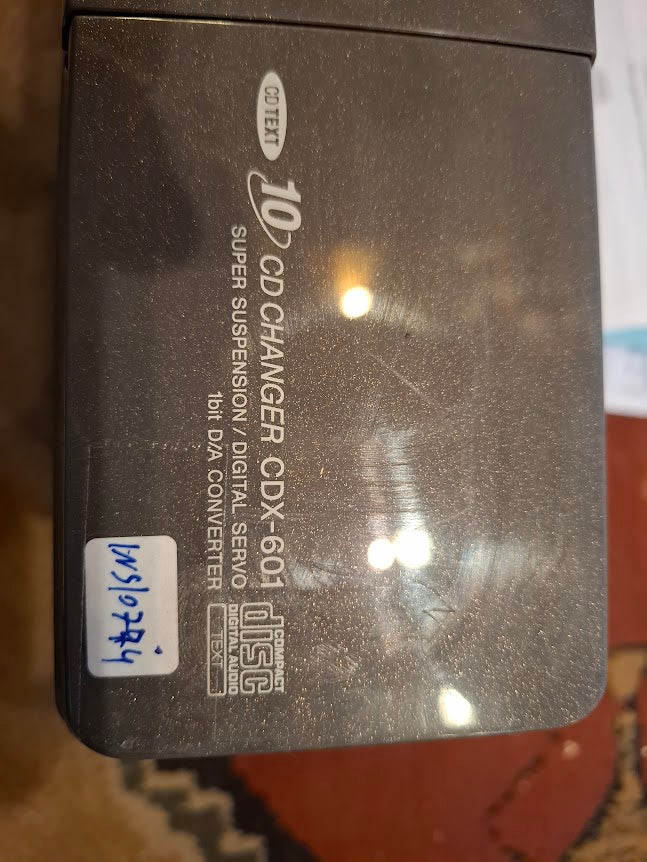 Old Sony CD changer [INS10774] *for Israel local market only