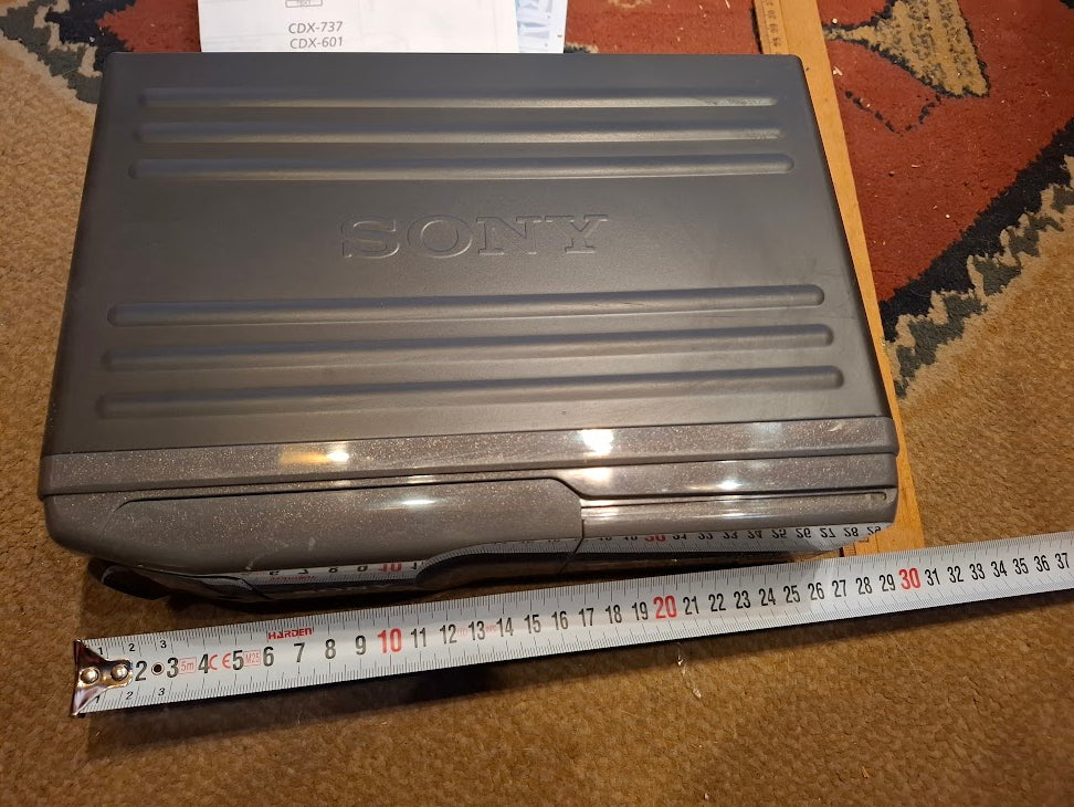 Old Sony CD changer [INS10774] *for Israel local market only