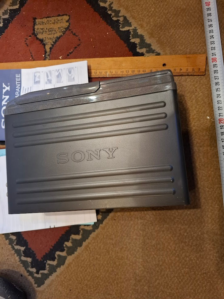 Old Sony CD changer [INS10774] *for Israel local market only