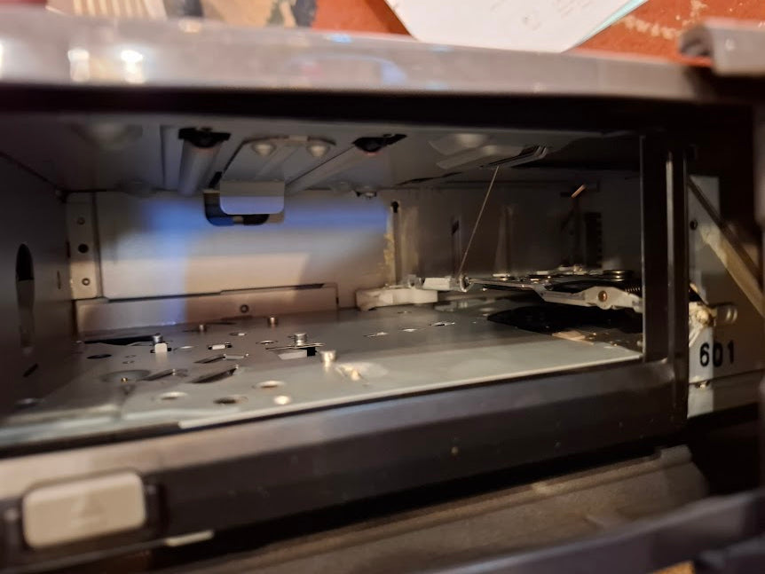 Old Sony CD changer [INS10774] *for Israel local market only