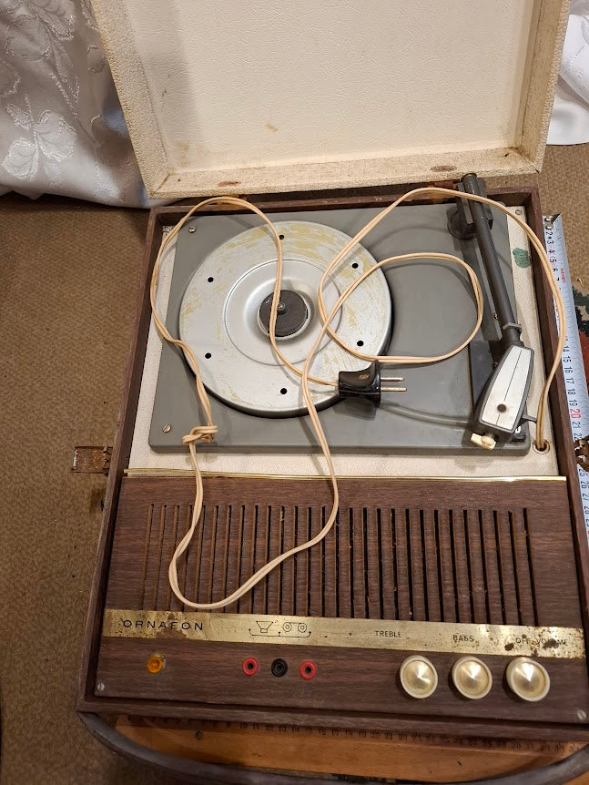 Old Record player - Ornafon [INS10778] *for Israel local market only