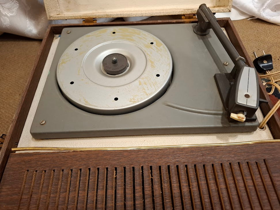 Old Record player - Ornafon [INS10778] *for Israel local market only