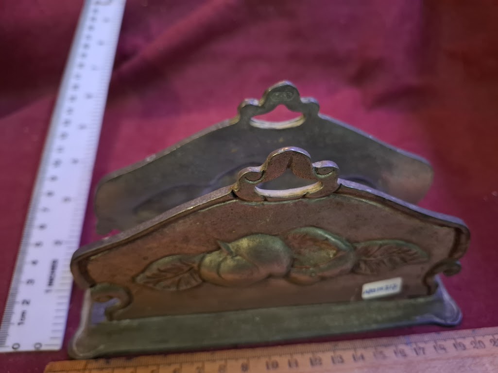 Antique napkin stand [ART10317]