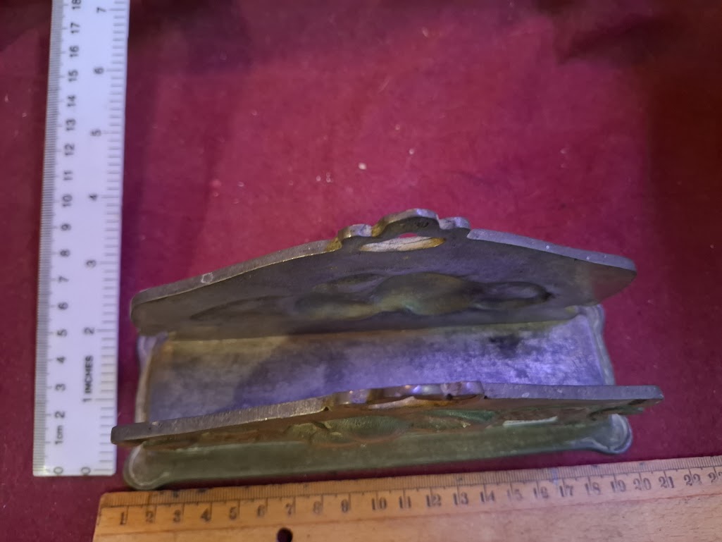 Antique napkin stand [ART10317]