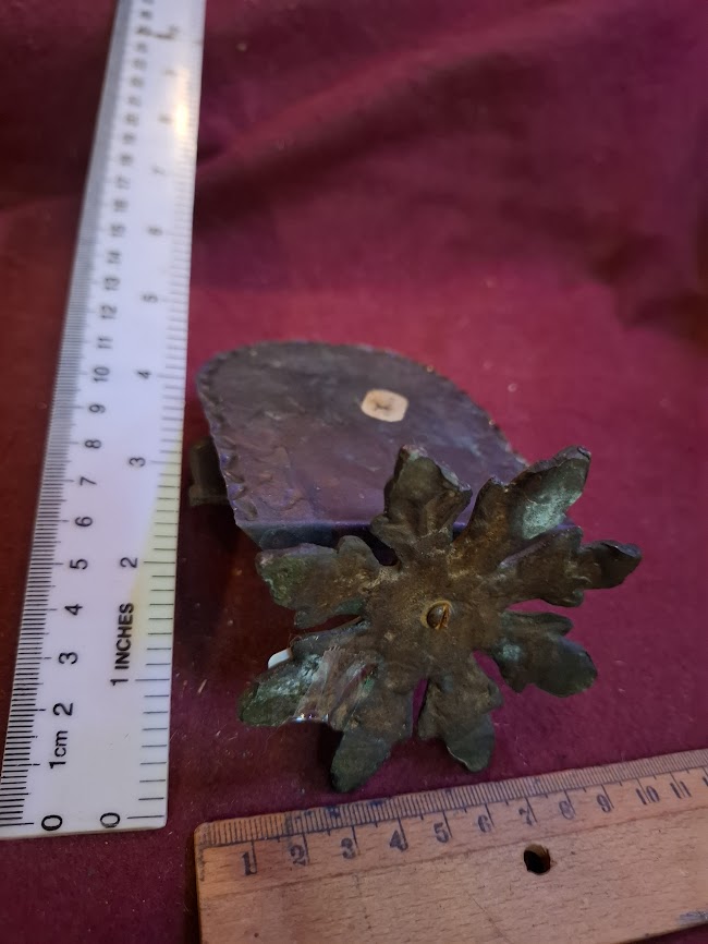 Antique Decorative Paper Stand [ART10316]