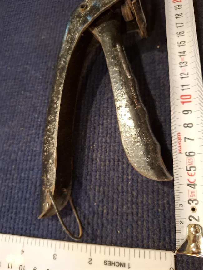 Vintage hand held grass & flower clippers pruning shears [TOL10343]
