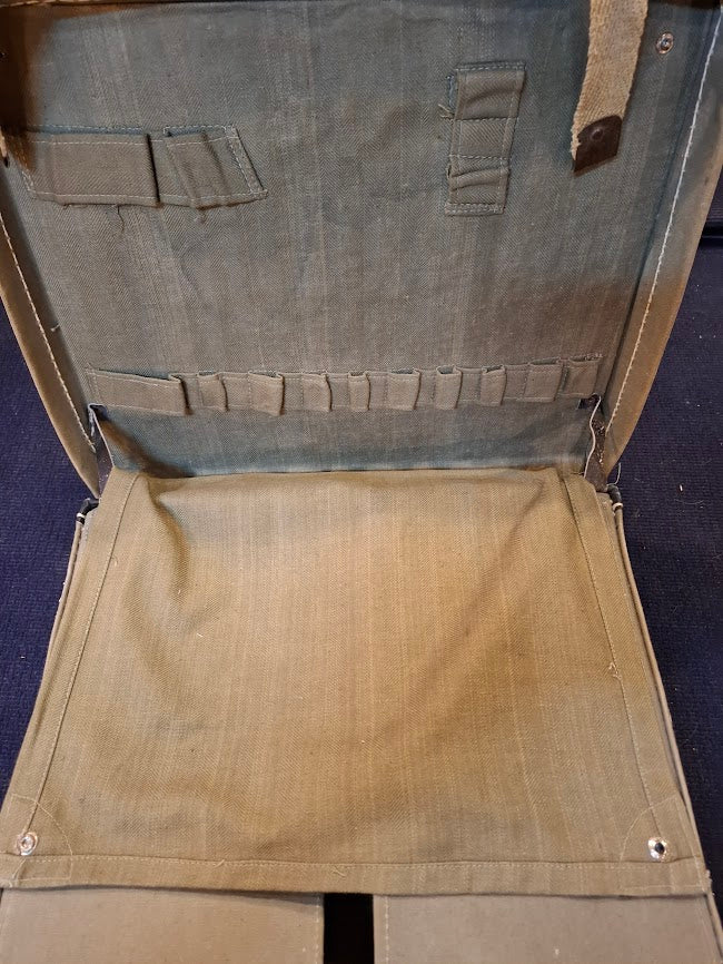 Old WWII military 1st aid medical backpack - Rare [MIL10197]