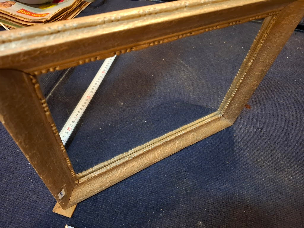 Wooden frame and antique mirror [ART10318]