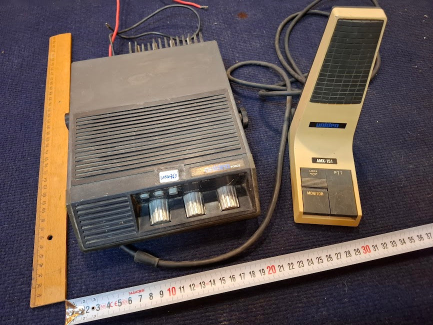 Old radio walkie-talkie with external microphone [INS10763] *for Israel local market only