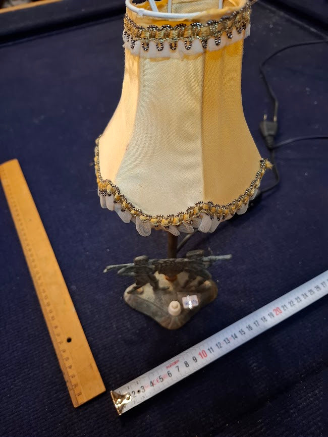 Israeli table lamp with images of spies with grapes [ISR10358]