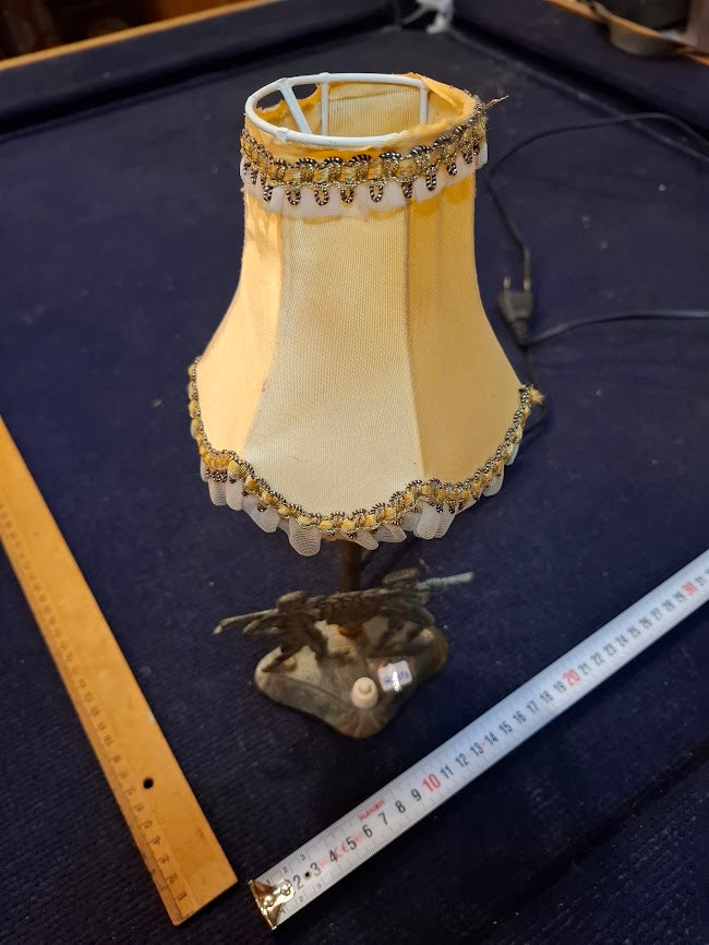 Israeli table lamp with images of spies with grapes [ISR10358]