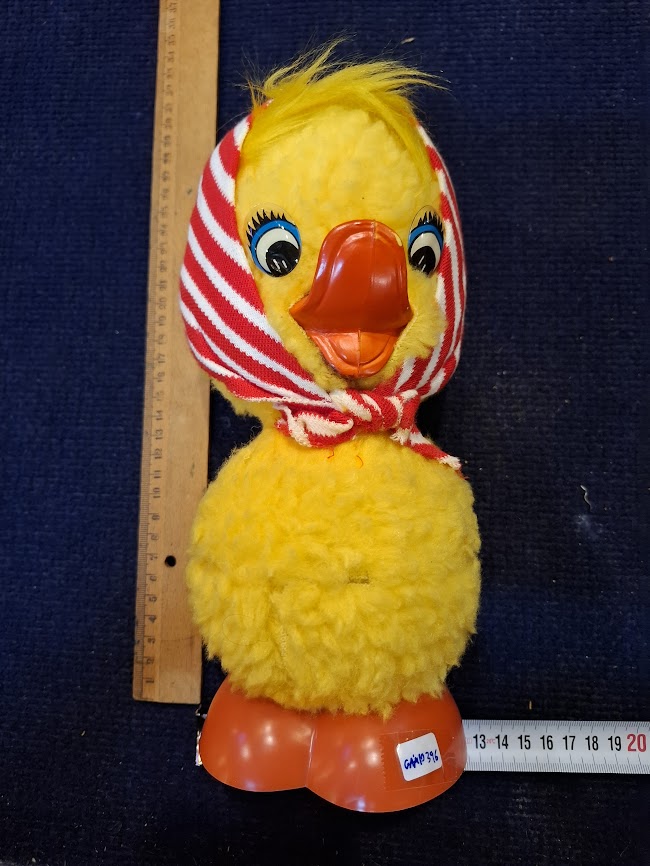 Vintage Plastic Duck Doll [GAM10396]