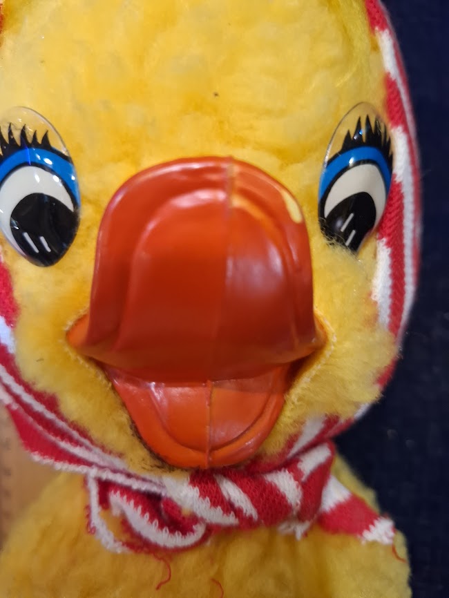 Vintage Plastic Duck Doll [GAM10396]