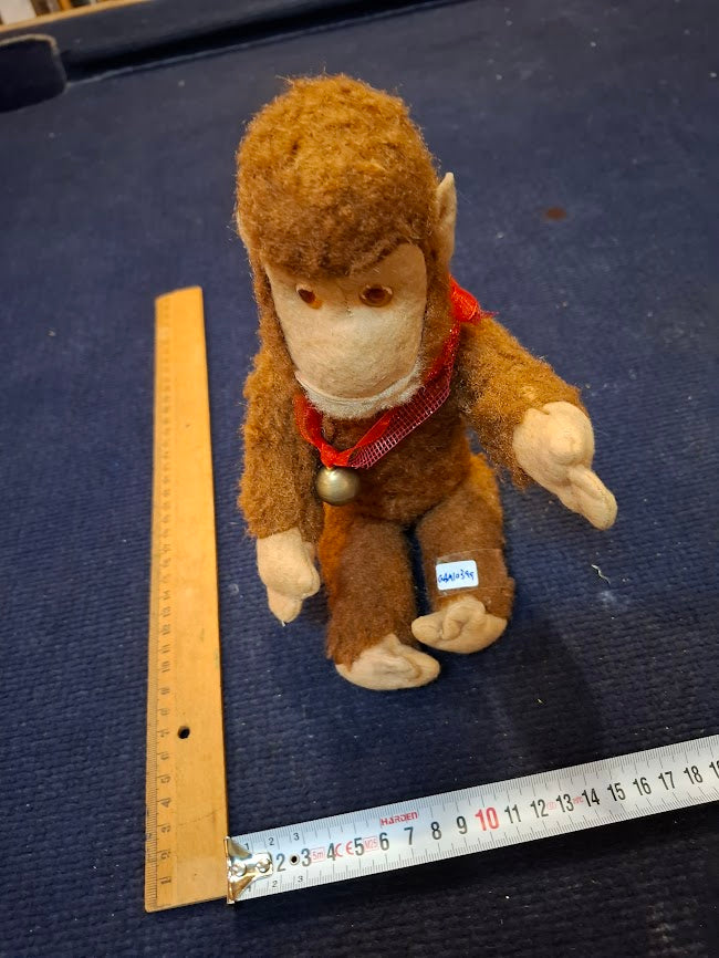 Vintage very old monkey doll [GAM10399]