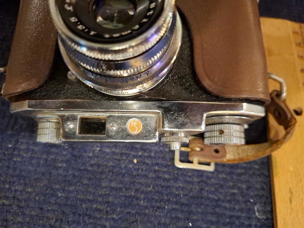 Vintage film camera - Halina 35X [INS10780]