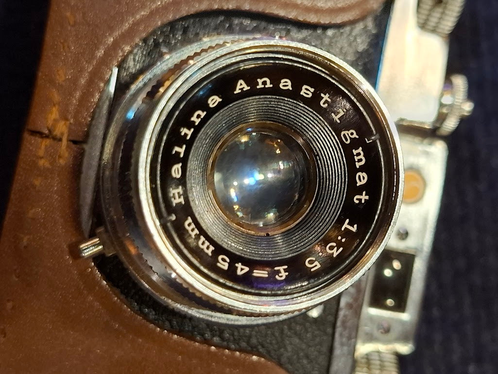 Vintage film camera - Halina 35X [INS10780]