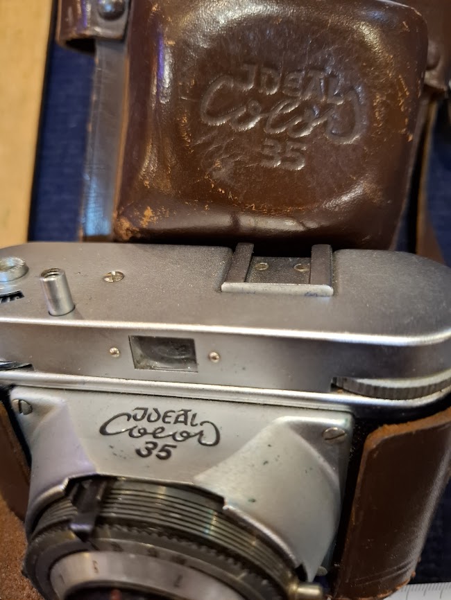 Vintage film camera - Ideal 35 [INS10779]
