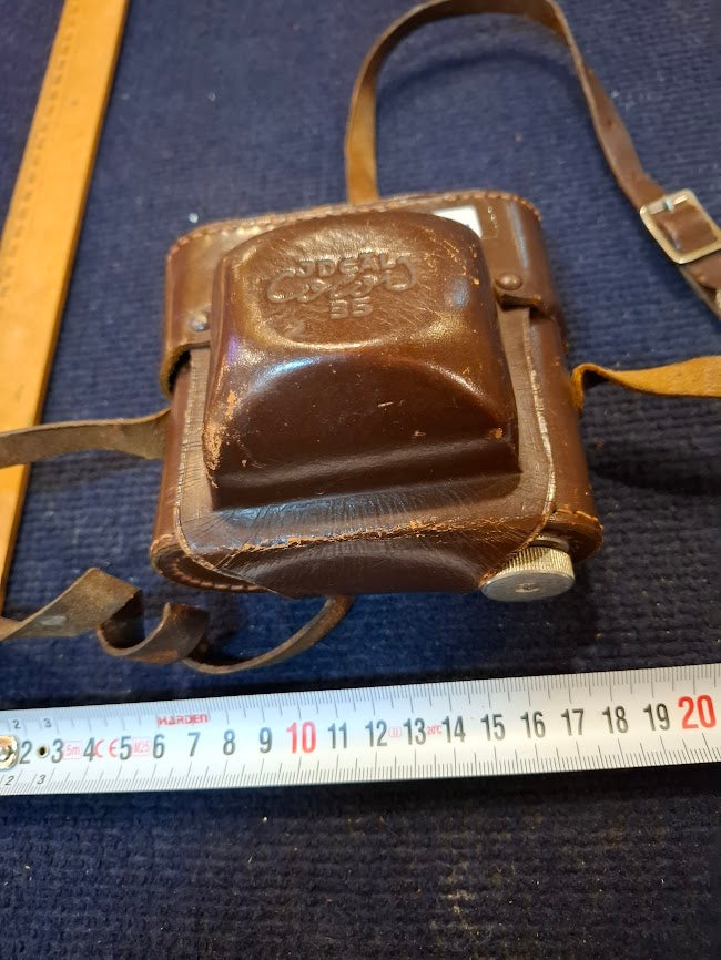 Vintage film camera - Ideal 35 [INS10779]