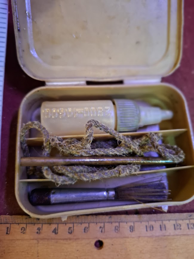 Israel army (IDF) used plastic cleaning kit box for small arms [ARM10178]