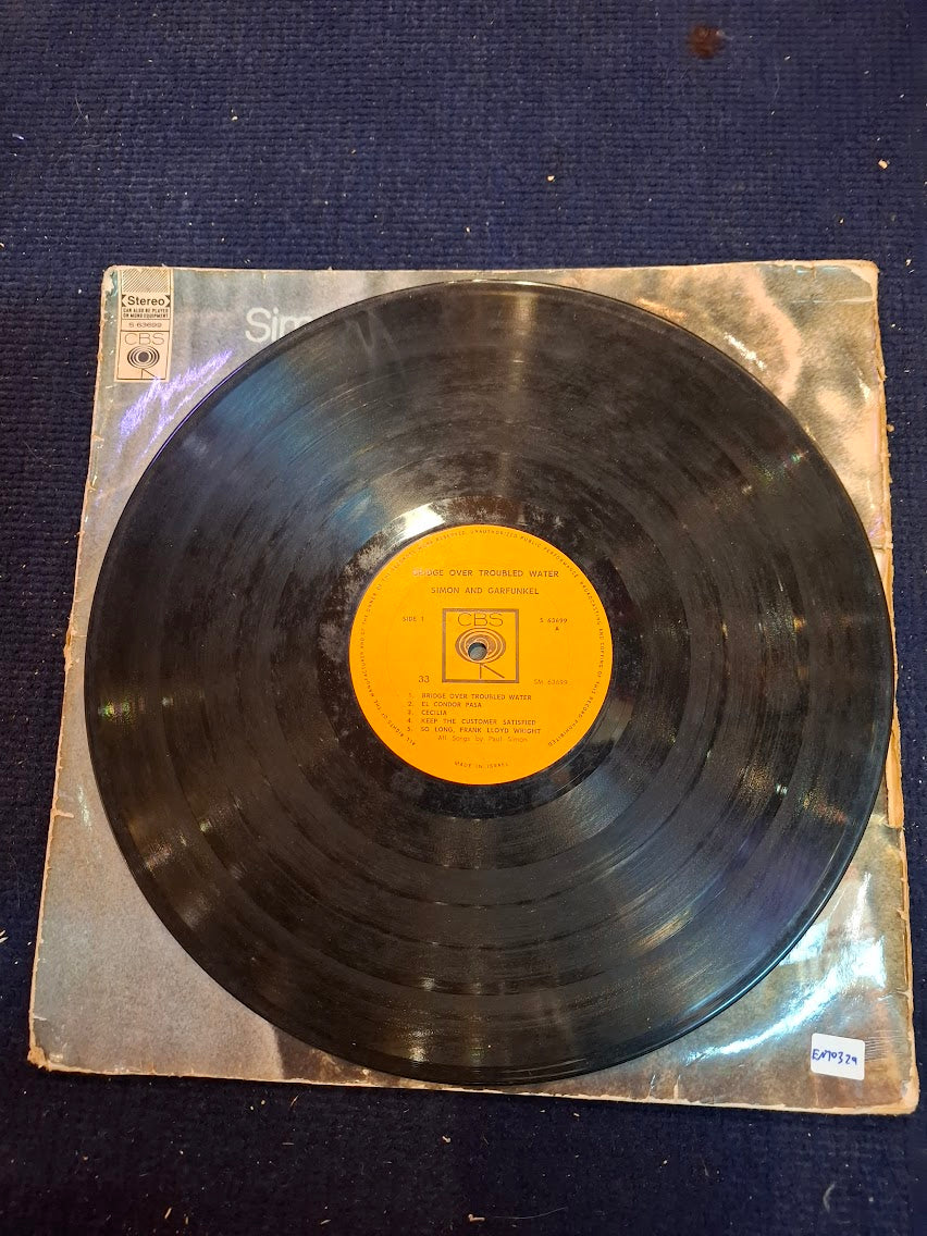 Simon and Garfunkel - Bridge over troubled water record [ENT10329]