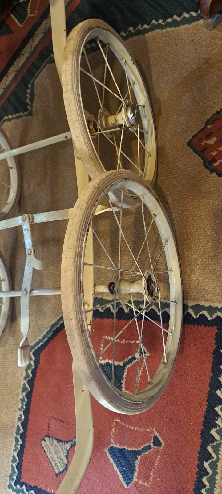 Antique Baby Stroller - RARE [OTH10235]*for Israel local market only*