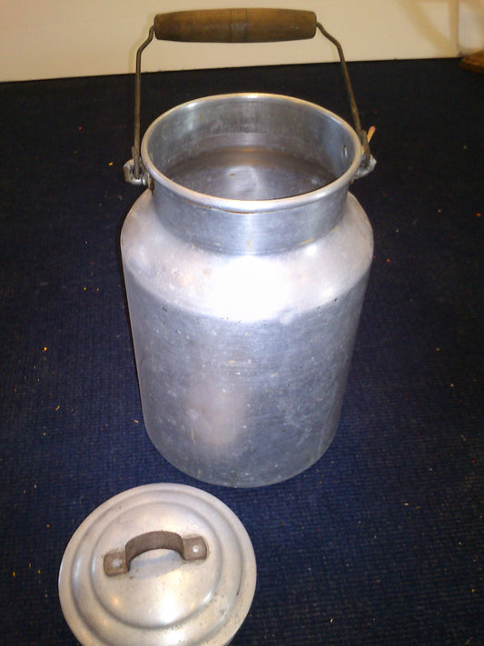 Vintage Milk jug [OTH10102]