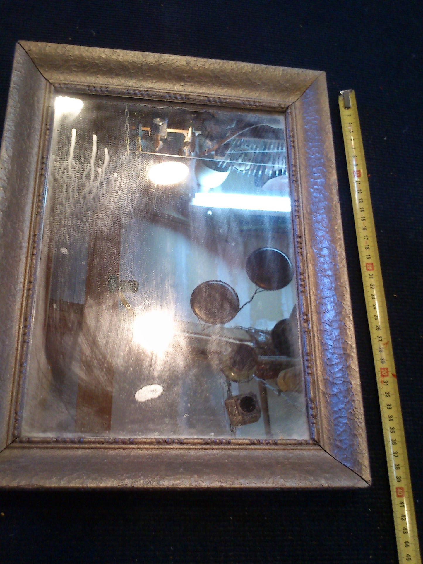 Vintage mirrow in wood frame [ART10111]