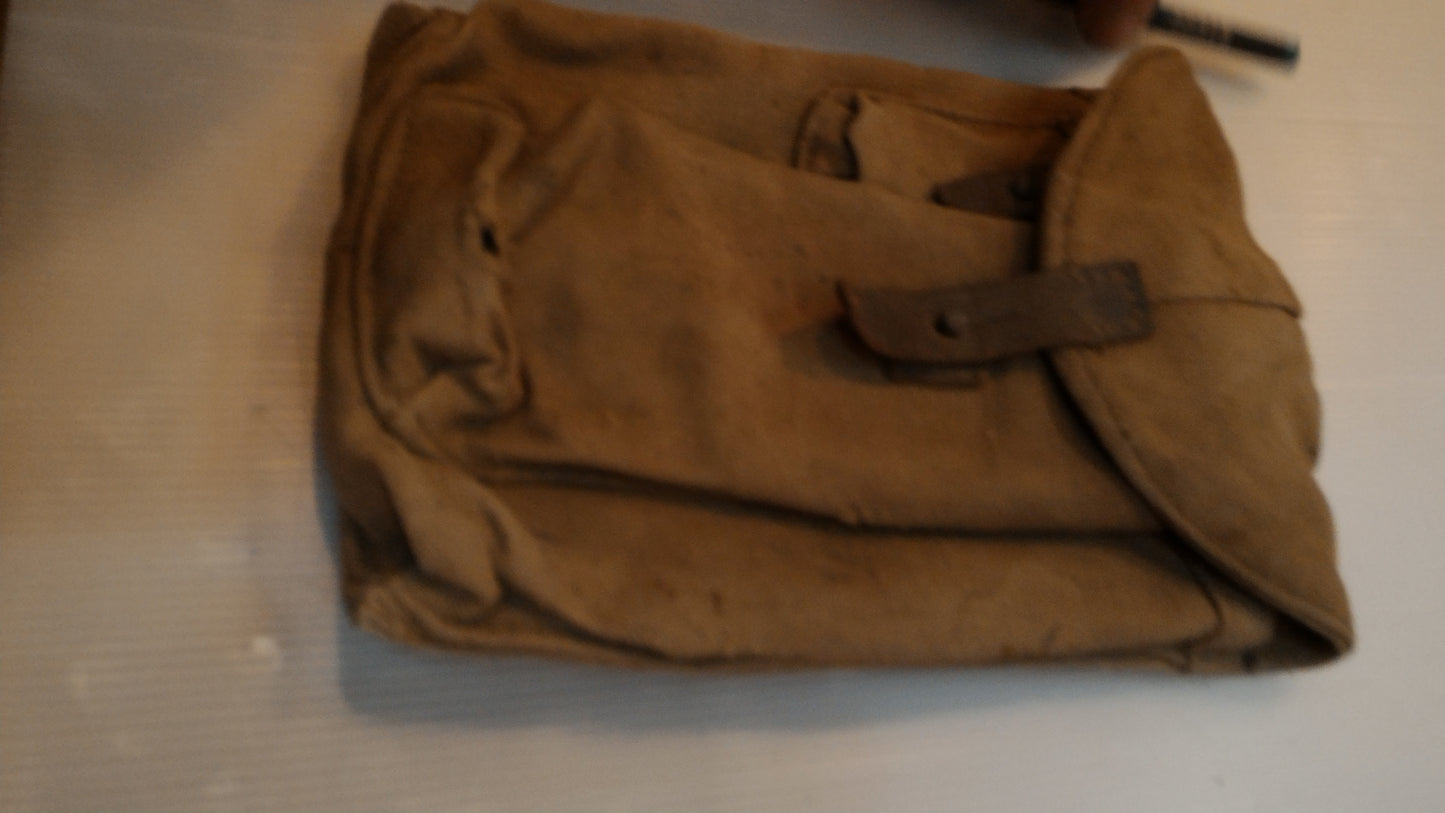 Old military Pouch [ARM10115]