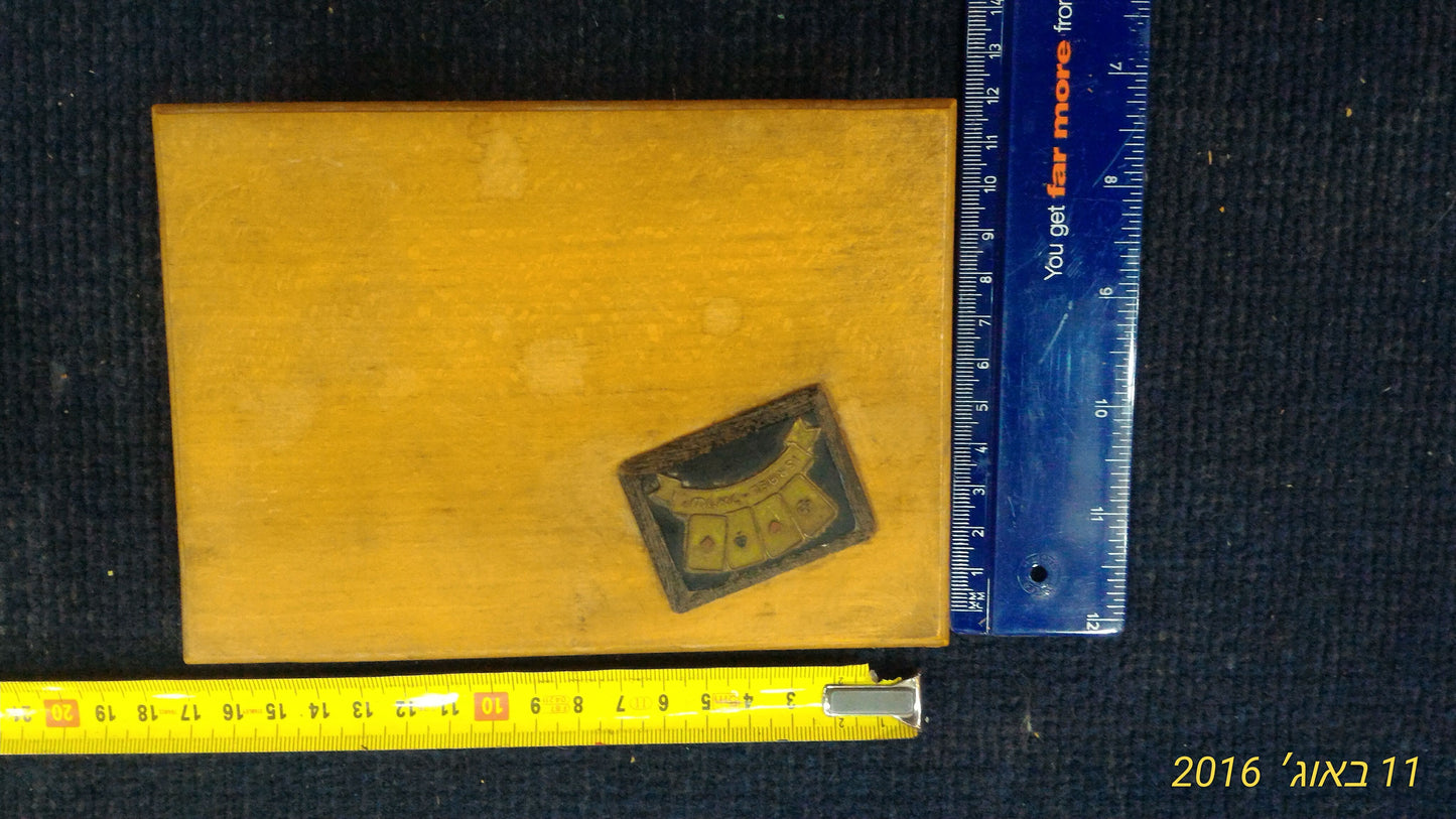 Old 2x playing Cards in wooden box [GAM10107]