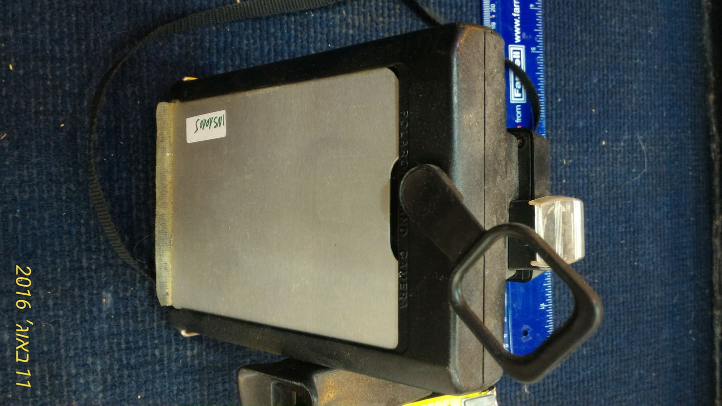 Vintage Polaroid camera [INS10105]