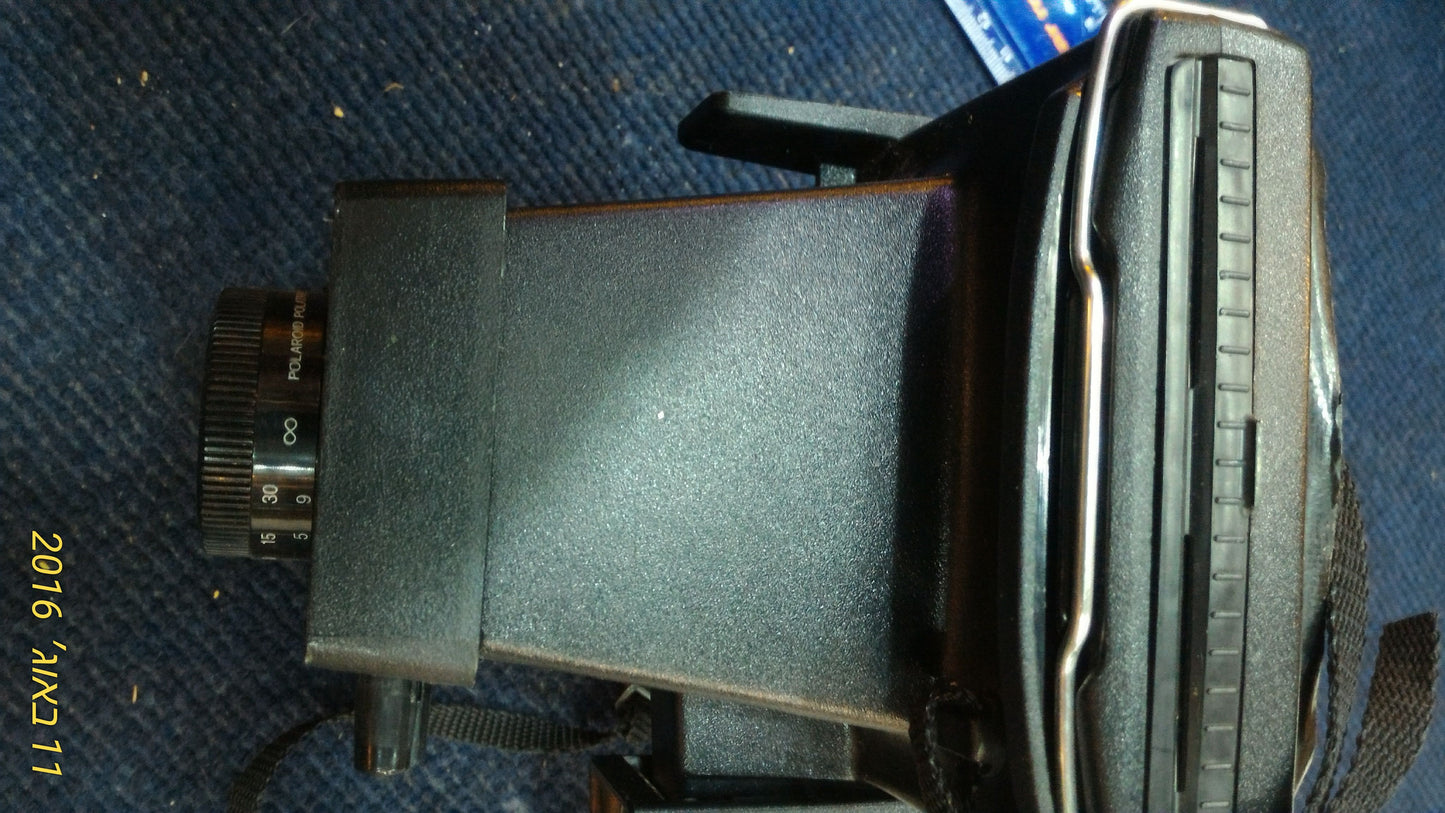 Vintage Polaroid camera [INS10105]