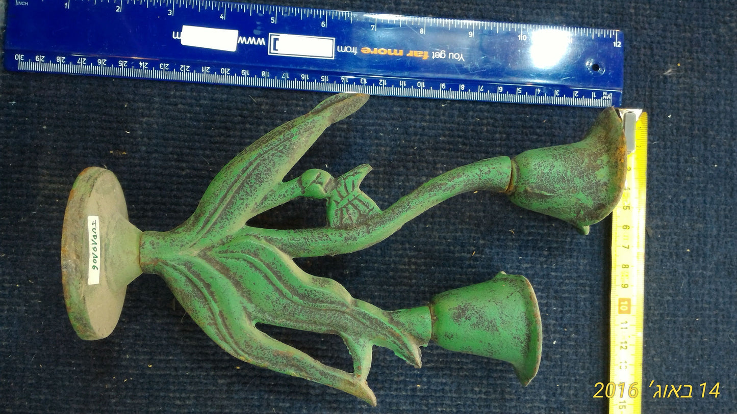 Iron candlestick 2 reeds [JUD10106]