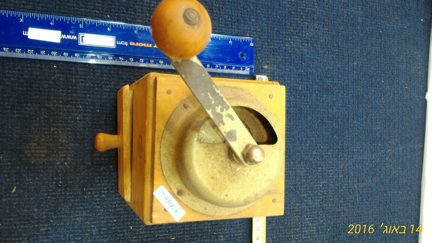 Vintage Coffee and spice grinder [OTH10108]