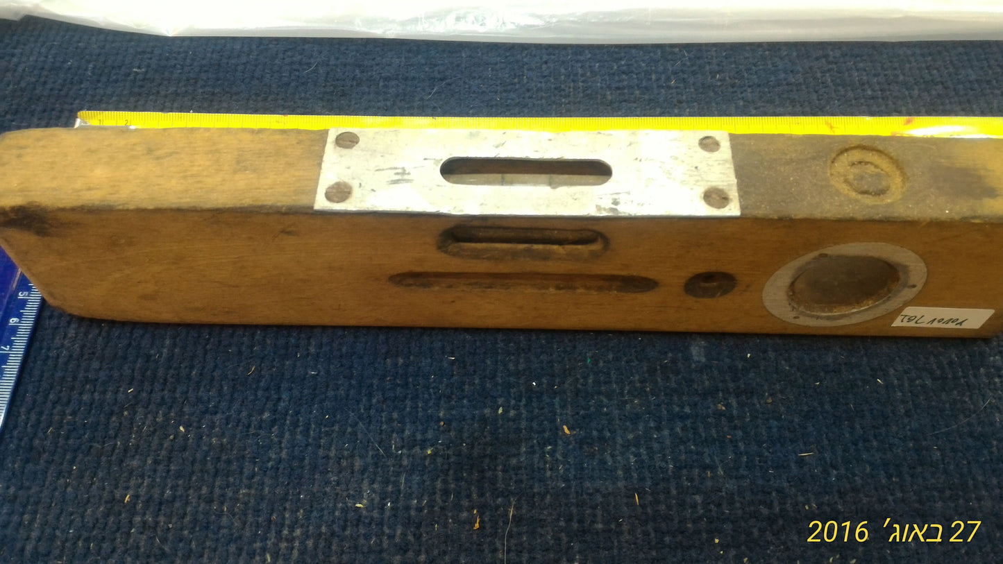 Vintage wooden water level [TOL10101]