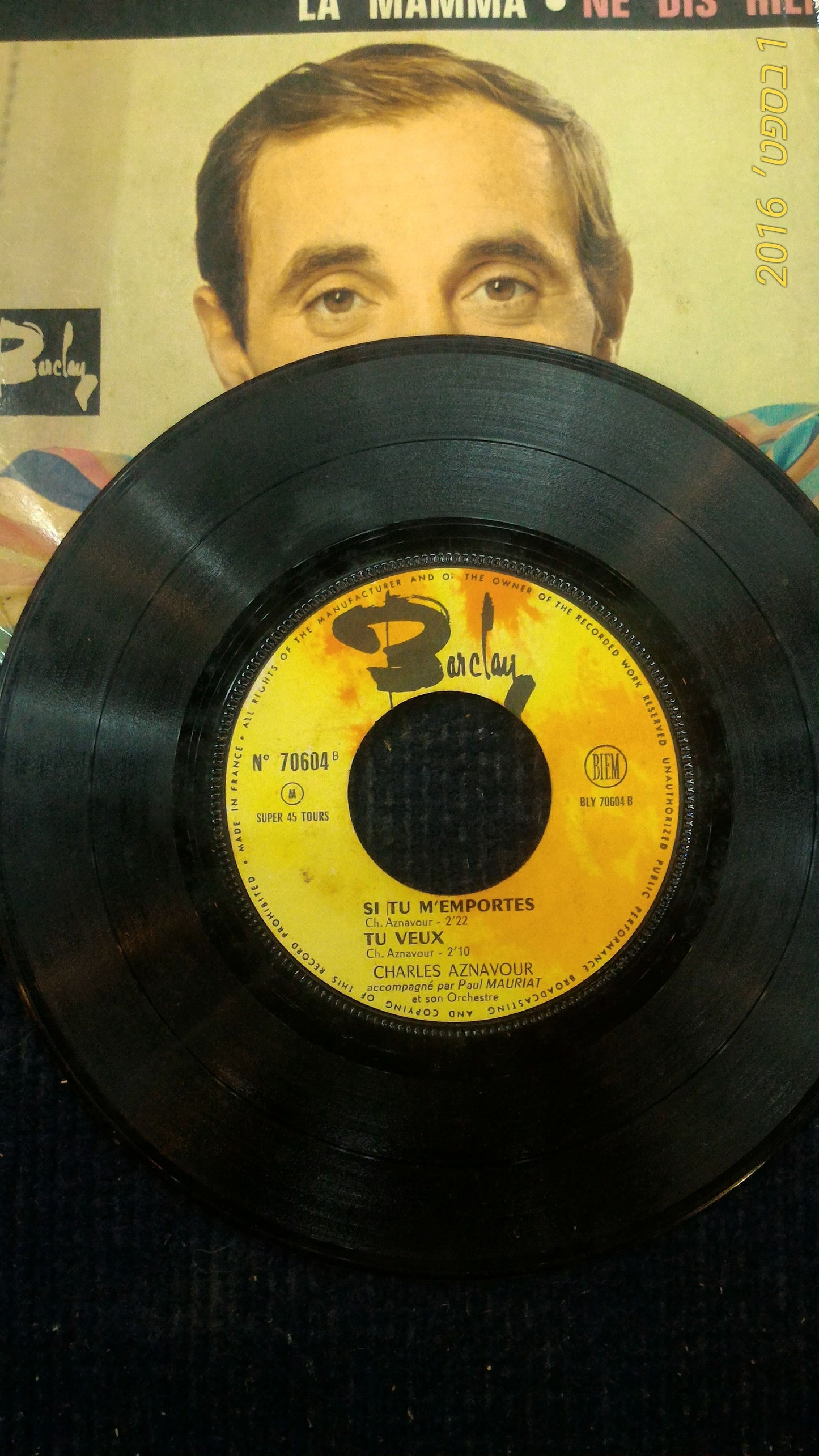 Aznavour Charles record [ENT10113]