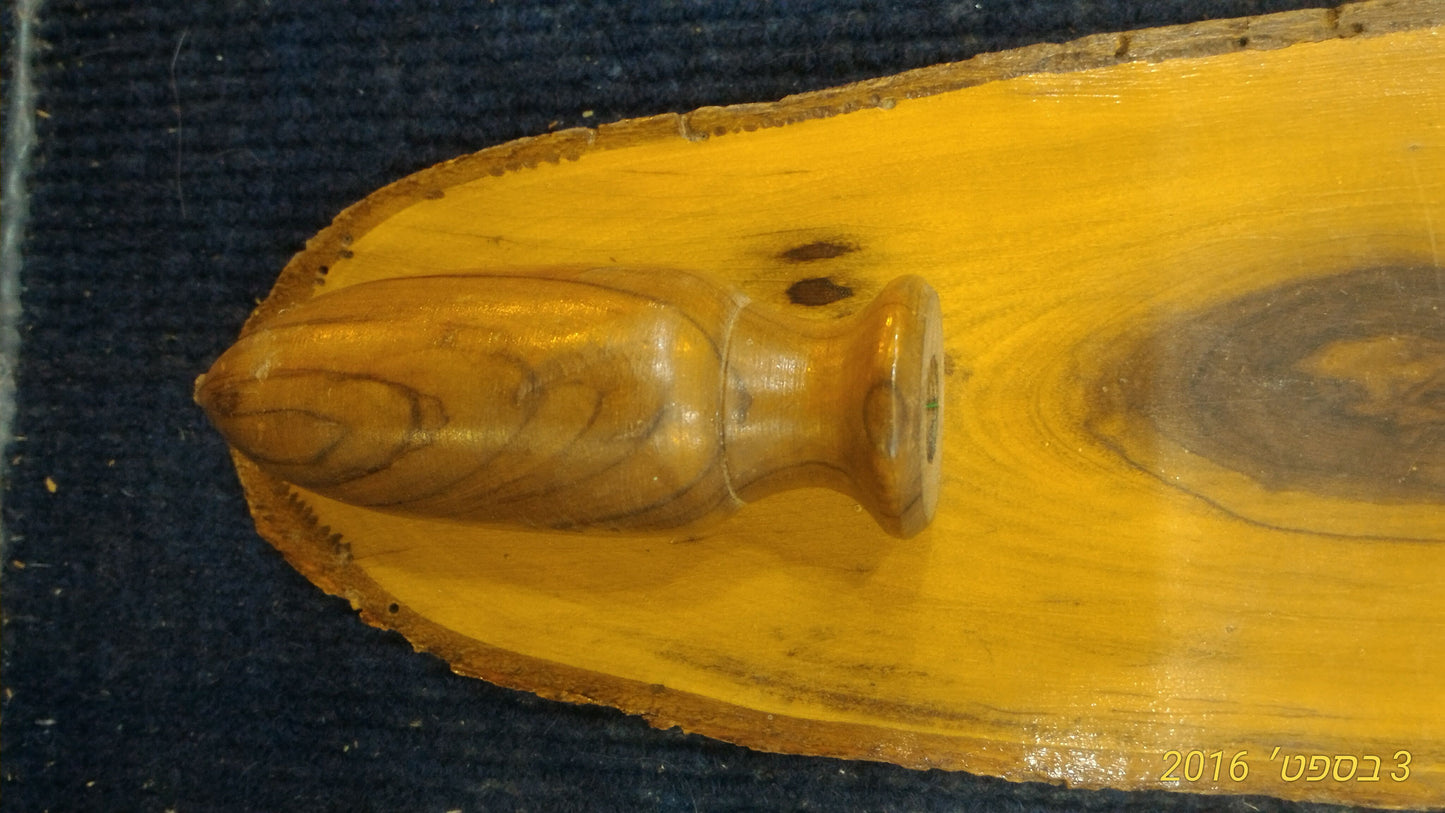 Vintage olive Woodcarving [ART10116]