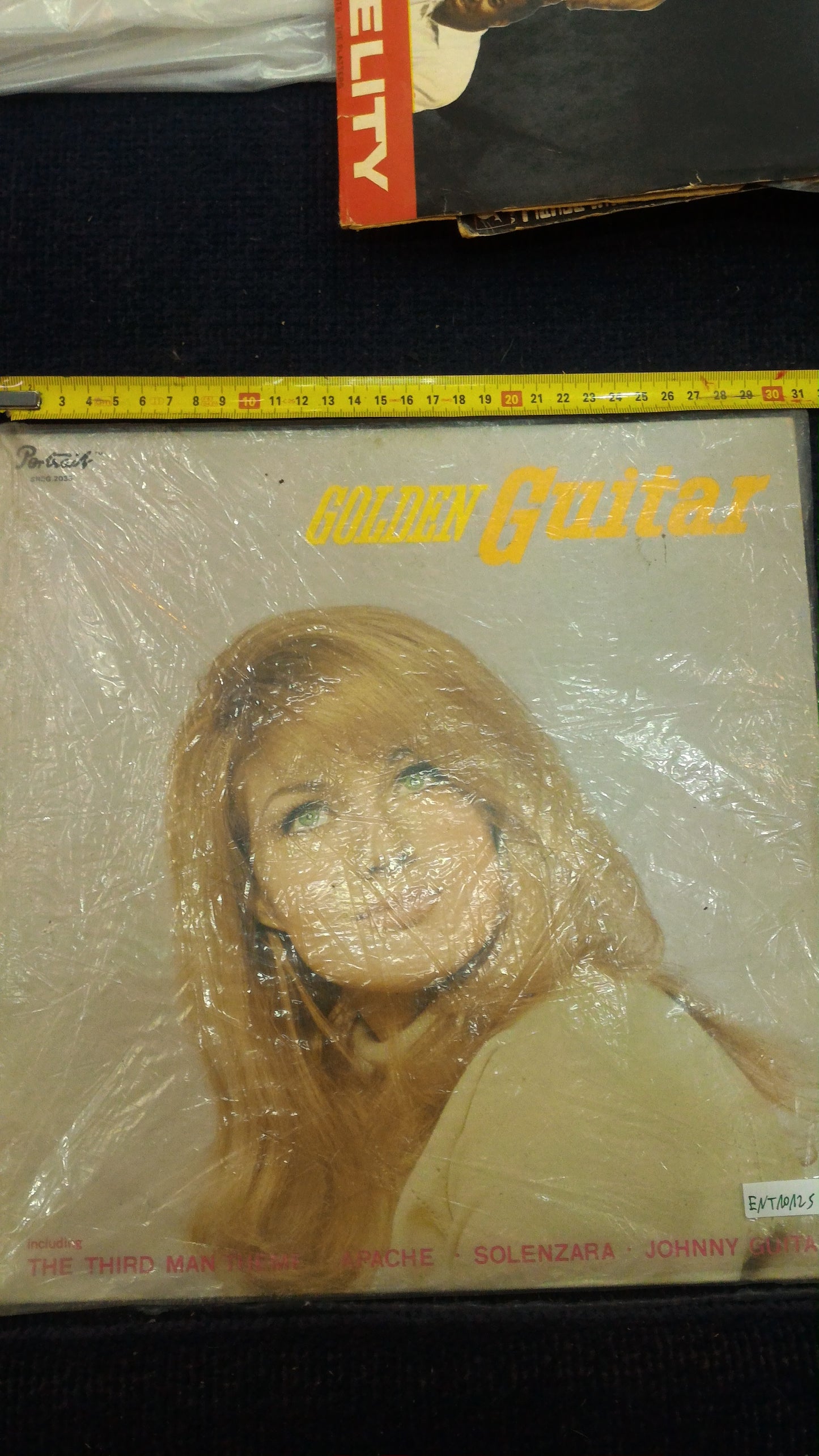 Golden Guitar record [ENT10125]