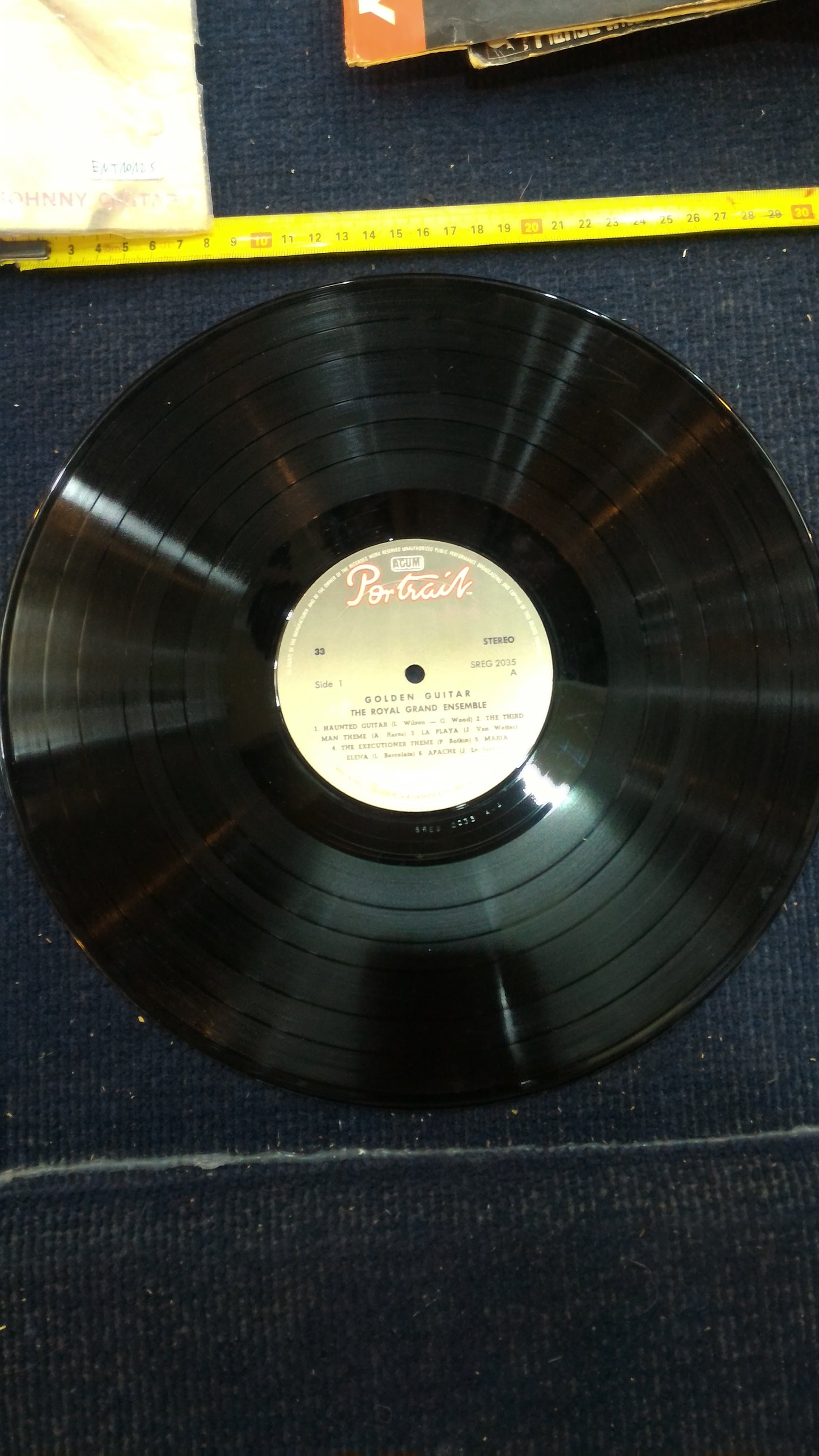Golden Guitar record [ENT10125]