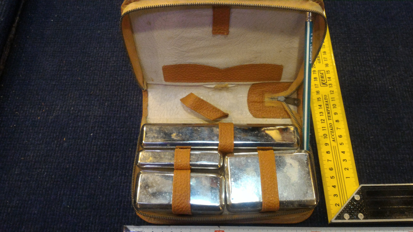 Old Shaving kit [OTH10128]