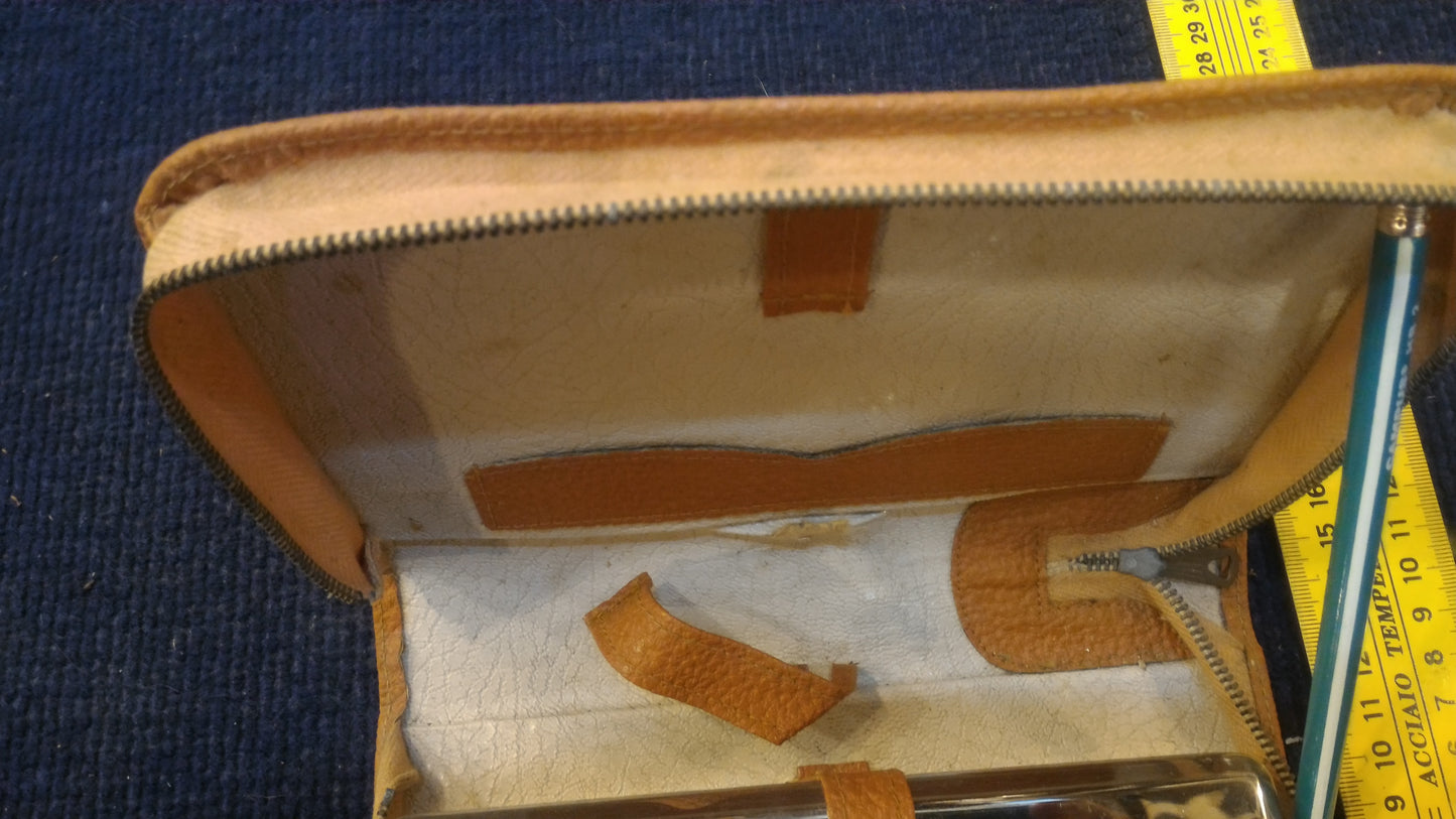 Old Shaving kit [OTH10128]