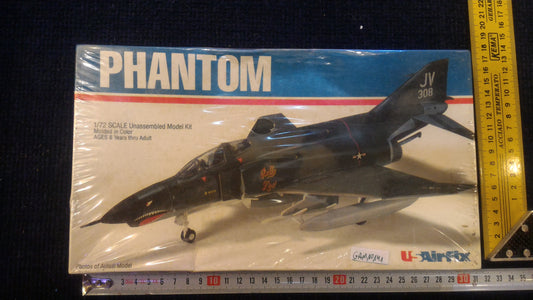 Old Aircraft model for assembly, phantom [GAM10141]