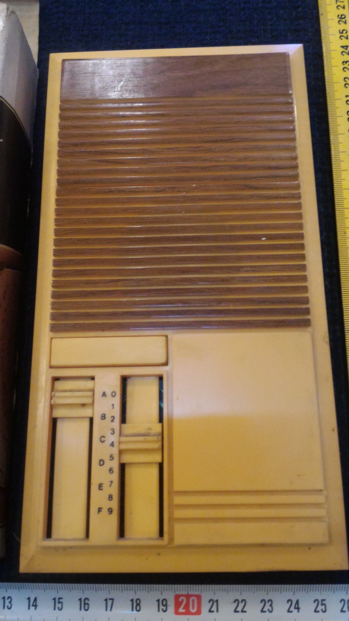 Vintage Orchestra electronics box [INS10149]